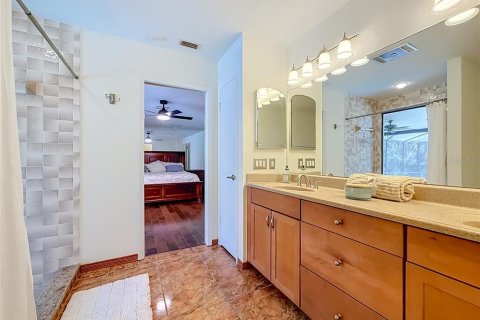 Villa ou maison à vendre à Tampa, Floride: 3 chambres, 171.03 m2 № 2437214 - photo 23