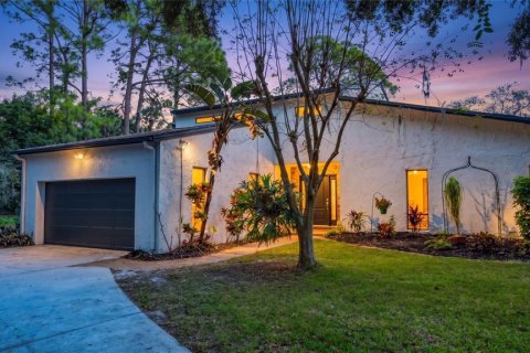 Villa ou maison à vendre à Tampa, Floride: 3 chambres, 171.03 m2 № 2437214 - photo 5