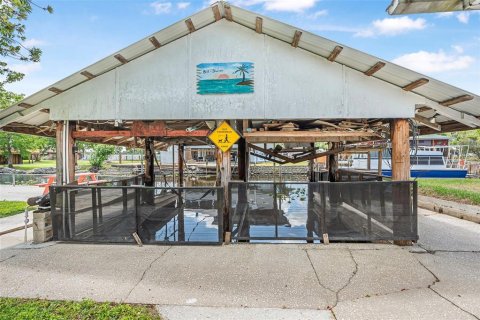 House in Astor, Florida 2 bedrooms, 140.84 sq.m. № 1718220 - photo 24