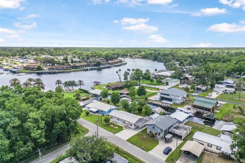 House in Astor, Florida 2 bedrooms, 140.84 sq.m. № 1718220 - photo 30