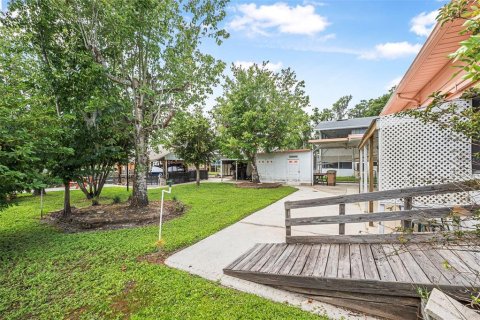 House in Astor, Florida 2 bedrooms, 140.84 sq.m. № 1718220 - photo 21