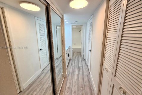 Copropriété à louer à Aventura, Floride: 1 chambre, 93.37 m2 № 1877954 - photo 7