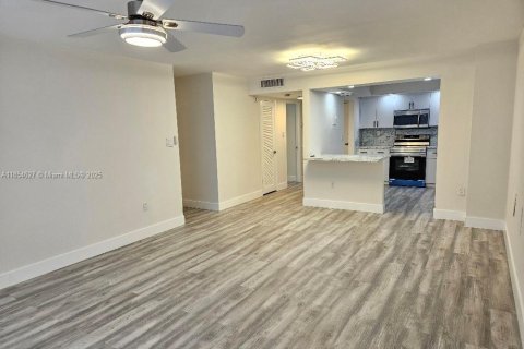 Copropriété à louer à Aventura, Floride: 1 chambre, 93.37 m2 № 1877954 - photo 5