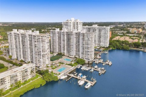 Copropriété à louer à Aventura, Floride: 1 chambre, 93.37 m2 № 1877954 - photo 28