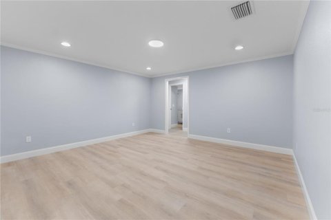 House in Clearwater, Florida 4 bedrooms, 229.28 sq.m. № 1878207 - photo 21