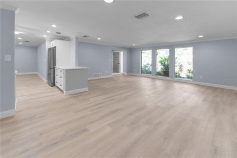 House in Clearwater, Florida 4 bedrooms, 229.28 sq.m. № 1878207 - photo 7