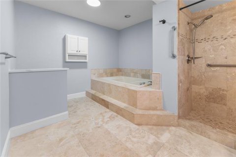 House in Clearwater, Florida 4 bedrooms, 229.28 sq.m. № 1878207 - photo 17