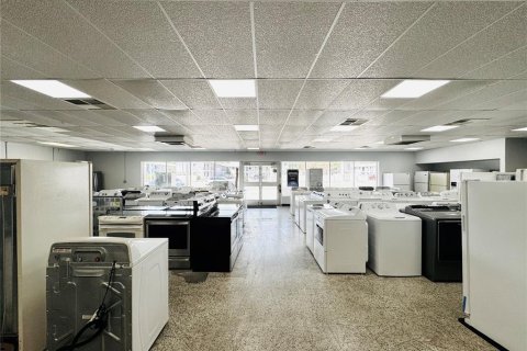 Купить коммерческую недвижимость в Сарасота, Флорида 289.86м2, № 1614333 - фото 10