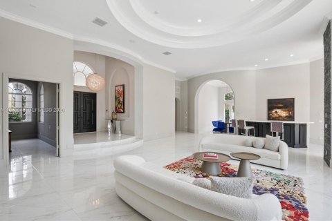 Купить виллу или дом в Дейви, Флорида 6 спален, 533.91м2, № 2047966 - фото 7