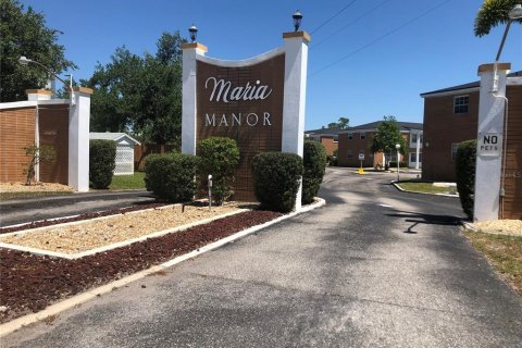 Condo in Port Charlotte, Florida, 2 bedrooms  № 1555343 - photo 3