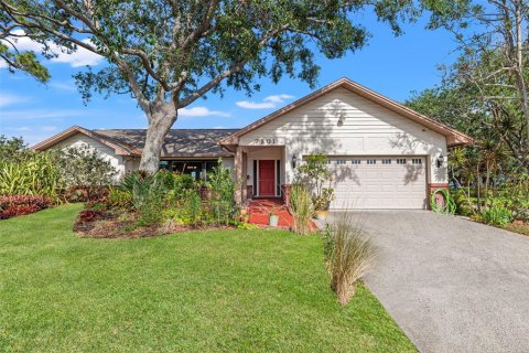Villa ou maison à vendre à Saint Petersburg, Floride: 3 chambres, 215.53 m2 № 1620170 - photo 1
