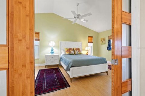 Villa ou maison à vendre à Saint Petersburg, Floride: 3 chambres, 215.53 m2 № 1620170 - photo 23
