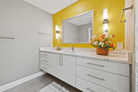 Villa ou maison à vendre à Saint Petersburg, Floride: 3 chambres, 215.53 m2 № 1620170 - photo 27