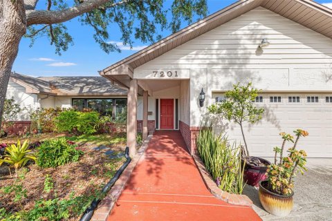 Villa ou maison à vendre à Saint Petersburg, Floride: 3 chambres, 215.53 m2 № 1620170 - photo 5