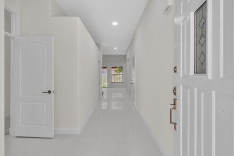 Casa en venta en Palm Beach Gardens, Florida, 4 dormitorios, 223.24 m2 № 2432510 - foto 10