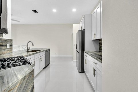 Casa en venta en Palm Beach Gardens, Florida, 4 dormitorios, 223.24 m2 № 2432510 - foto 14