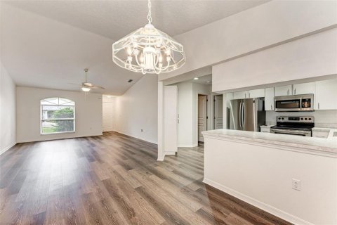 Casa en venta en Sarasota, Florida, 3 dormitorios, 139.73 m2 № 2221260 - foto 9