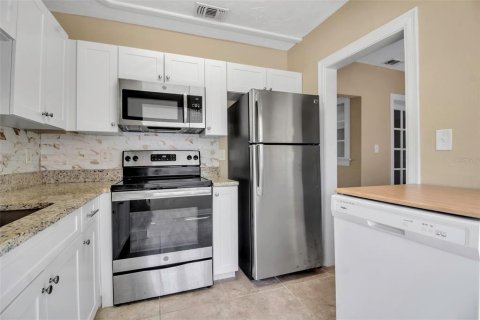 House in Bradenton, Florida 2 bedrooms, 97.55 sq.m. № 1675492 - photo 25