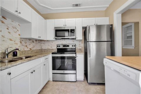 House in Bradenton, Florida 2 bedrooms, 97.55 sq.m. № 1675492 - photo 5