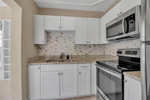 House in Bradenton, Florida 2 bedrooms, 97.55 sq.m. № 1675492 - photo 27