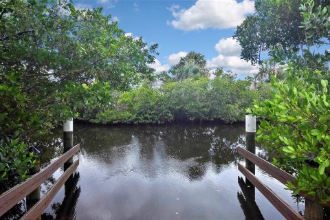 Villa ou maison à vendre à Punta Gorda, Floride: 4 chambres, 225.29 m2 № 1542023 - photo 6