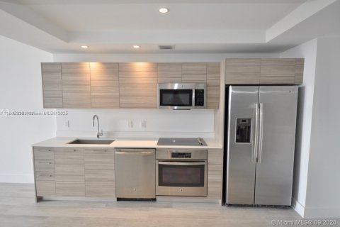 Condominio en venta en Miami, Florida, 1 dormitorio, 63.08 m2 № 1842440 - foto 3