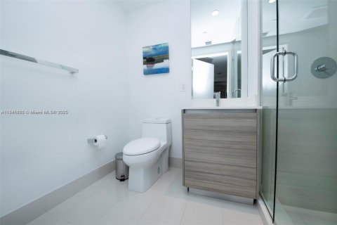 Condominio en venta en Miami, Florida, 1 dormitorio, 63.08 m2 № 1842440 - foto 8