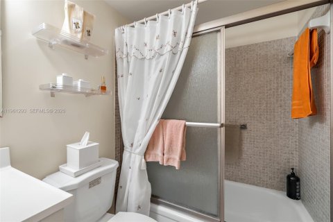 Copropriété à vendre à Deerfield Beach, Floride: 1 chambre, 68.56 m2 № 2027133 - photo 15