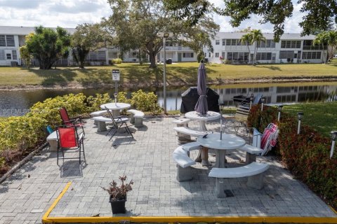 Copropriété à vendre à Deerfield Beach, Floride: 1 chambre, 68.56 m2 № 2027133 - photo 21