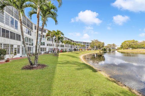 Copropriété à vendre à Deerfield Beach, Floride: 1 chambre, 68.56 m2 № 2027133 - photo 29