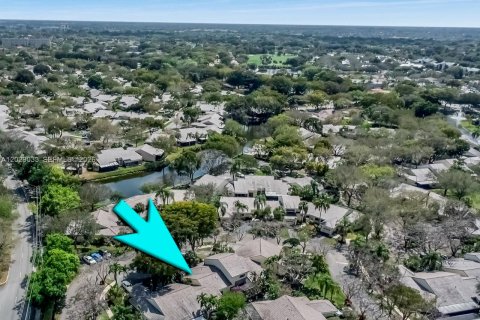 House in Plantation, Florida 2 bedrooms, 105.72 sq.m. № 2083932 - photo 5