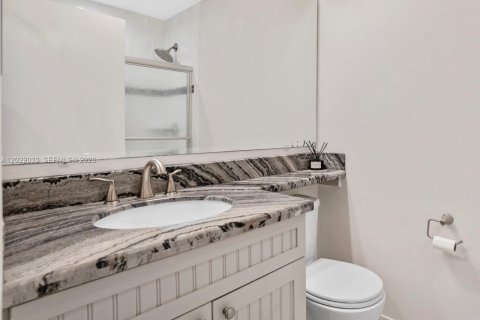 House in Plantation, Florida 2 bedrooms, 105.72 sq.m. № 2083932 - photo 10