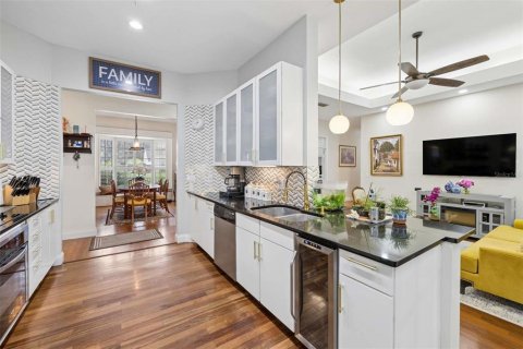 Casa en venta en Kissimmee, Florida, 4 dormitorios, 223.15 m2 № 2387537 - foto 24