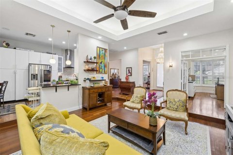 Casa en venta en Kissimmee, Florida, 4 dormitorios, 223.15 m2 № 2387537 - foto 6