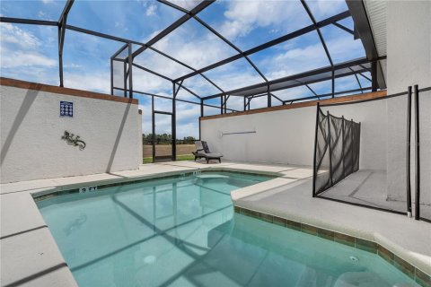 Townhouse in Davenport, Florida 4 bedrooms, 176.7 sq.m. № 1828445 - photo 23