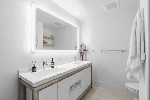 Купить кондоминиум в Санрайз, Флорида 5 комнат, 131.92м2, № 2085214 - фото 15