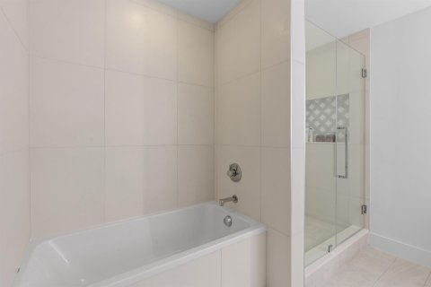 Купить кондоминиум в Санрайз, Флорида 5 комнат, 131.92м2, № 2085214 - фото 17