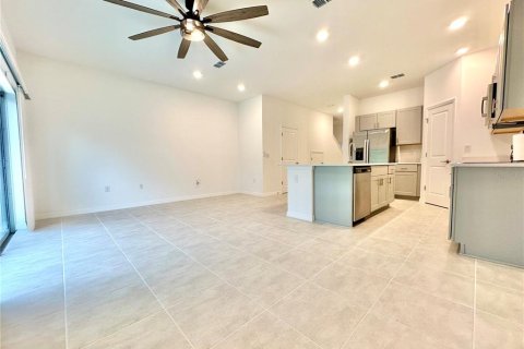 Adosado en alquiler en Edgewater, Florida, 3 dormitorios, 144.28 m2 № 1914583 - foto 5