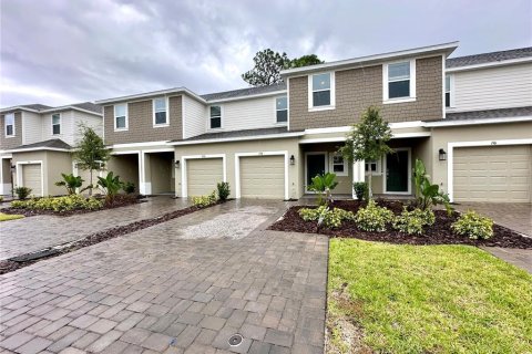 Adosado en alquiler en Edgewater, Florida, 3 dormitorios, 144.28 m2 № 1914583 - foto 1