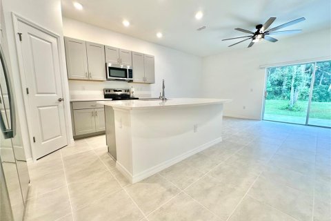Adosado en alquiler en Edgewater, Florida, 3 dormitorios, 144.28 m2 № 1914583 - foto 2