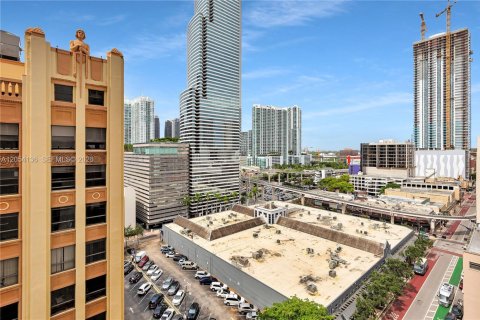 Apartment in Miami, Florida 1 bedroom, 48.87 sq.m. № 2264857 - photo 11