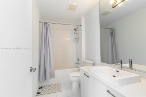 Apartment in Miami, Florida 1 bedroom, 48.87 sq.m. № 2264857 - photo 9