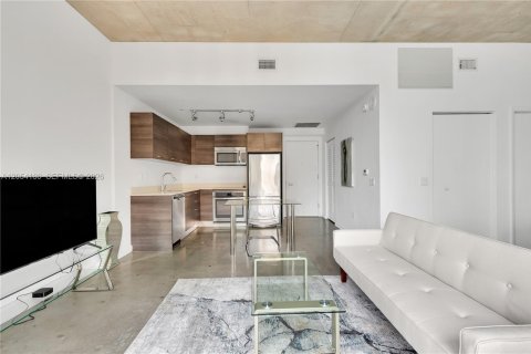 Apartment in Miami, Florida 1 bedroom, 48.87 sq.m. № 2264857 - photo 4