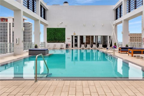 Apartment in Miami, Florida 1 bedroom, 48.87 sq.m. № 2264857 - photo 17