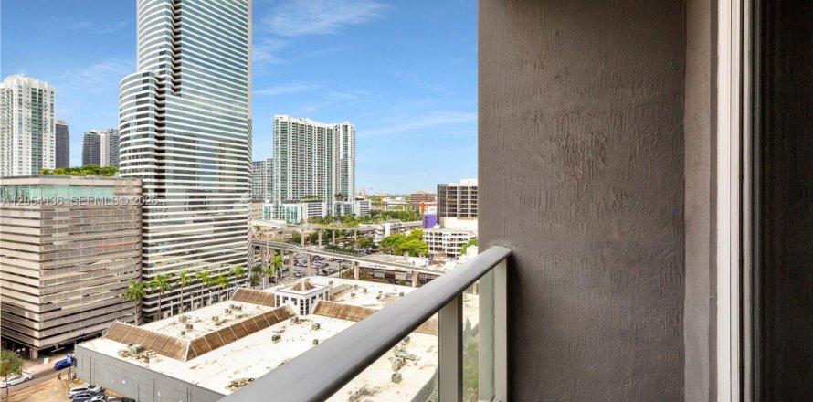 Apartment in Miami, Florida 1 bedroom, 48.87 sq.m. № 2264857