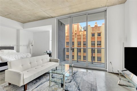 Apartment in Miami, Florida 1 bedroom, 48.87 sq.m. № 2264857 - photo 5