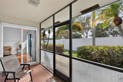 Villa ou maison à vendre à Tamarac, Floride: 2 chambres, 100.33 m2 № 2042071 - photo 28