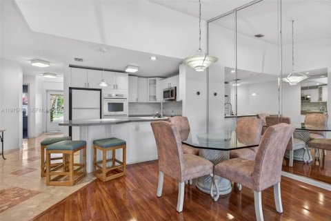 Villa ou maison à vendre à Tamarac, Floride: 2 chambres, 100.33 m2 № 2042071 - photo 8