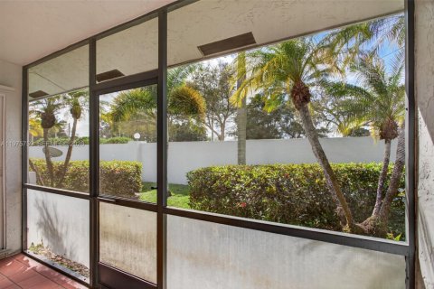 Villa ou maison à vendre à Tamarac, Floride: 2 chambres, 100.33 m2 № 2042071 - photo 29