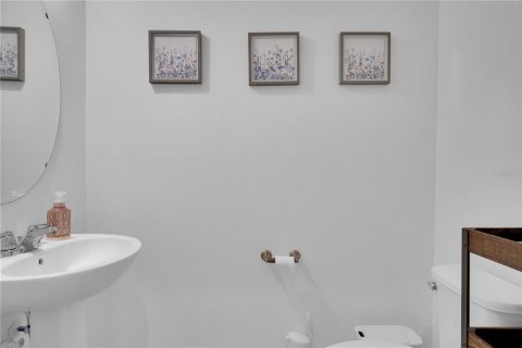 Townhouse in Winter Garden, Florida 3 bedrooms, 170.75 sq.m. № 1905684 - photo 20